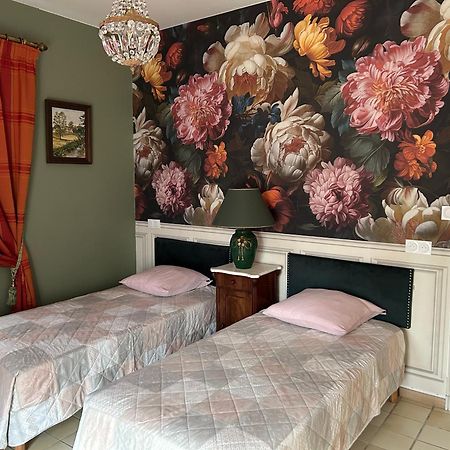 Manoir De La Gravette, Maison & Table D'Hotes Монтобан Екстериор снимка