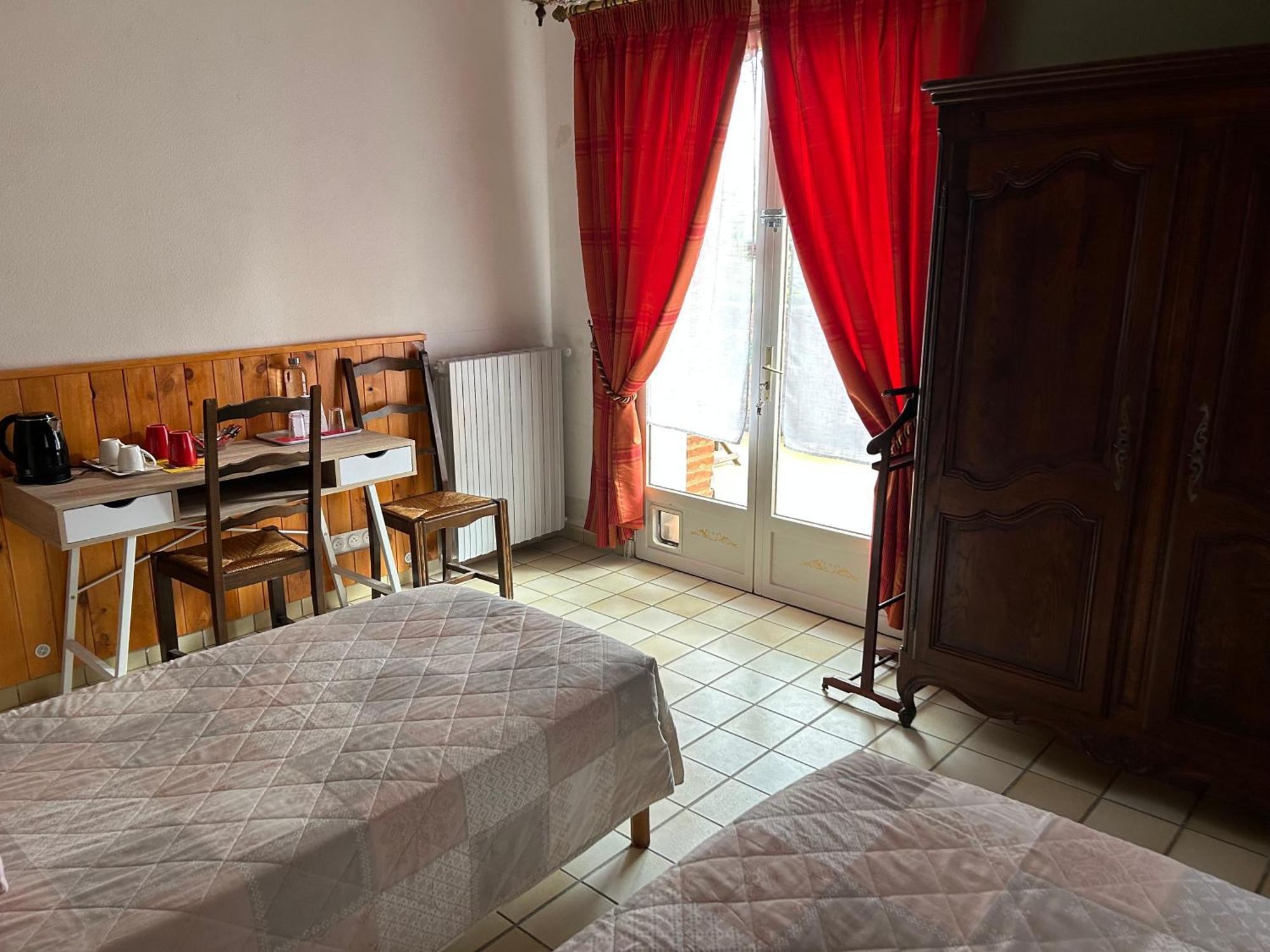 Manoir De La Gravette, Maison & Table D'Hotes Монтобан Екстериор снимка