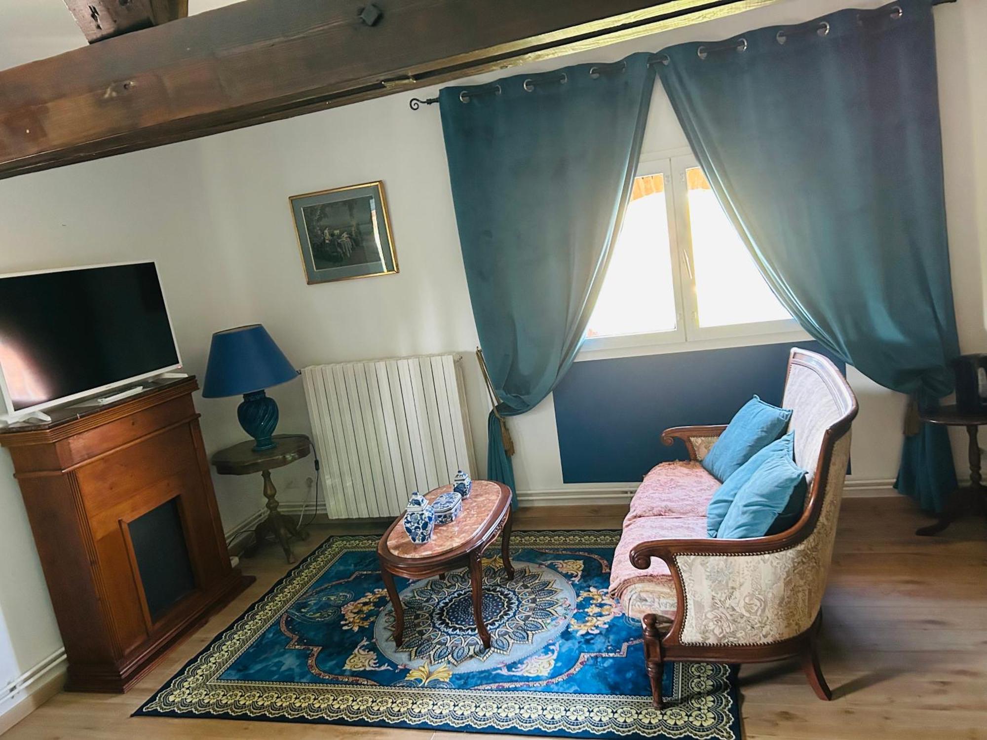 Manoir De La Gravette, Maison & Table D'Hotes Монтобан Екстериор снимка