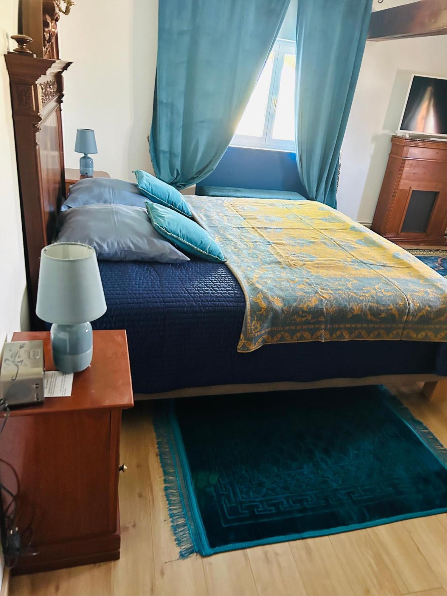 Manoir De La Gravette, Maison & Table D'Hotes Монтобан Екстериор снимка